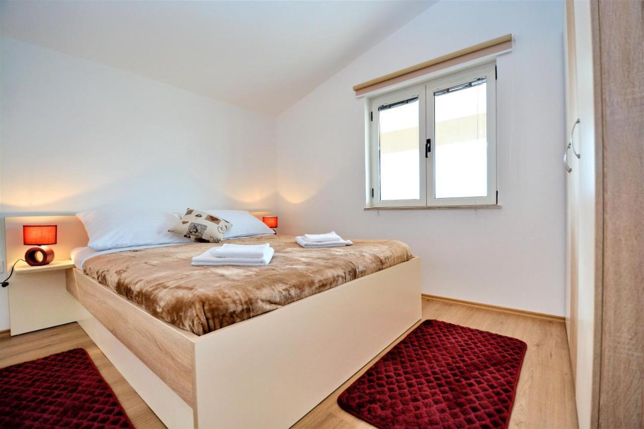Villa Allegro Sukošan Buitenkant foto