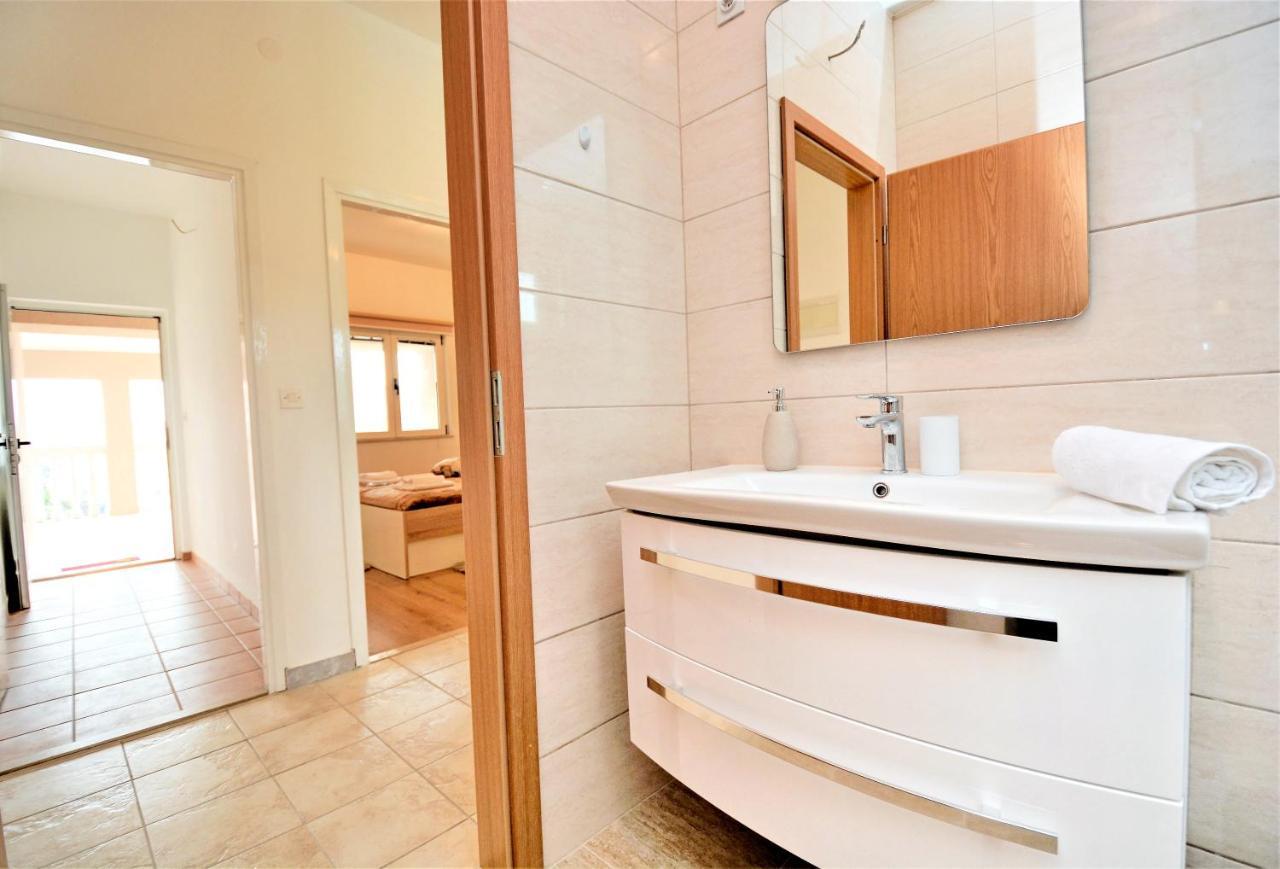 Villa Allegro Sukošan Buitenkant foto
